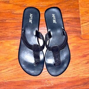 Black Sparkly Flip-flops